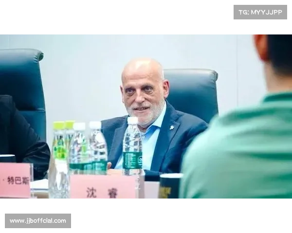 西甲联盟携手中足联，特瓦斯任战略顾问推动青训合作